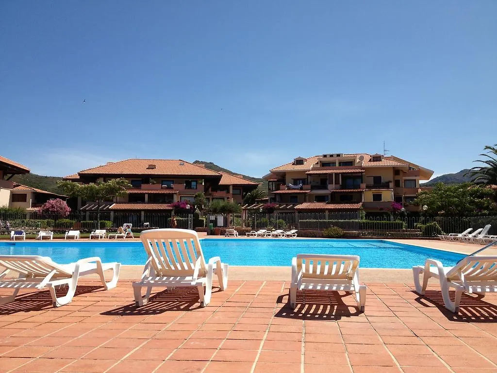 Cala Reale Apartments Marinella