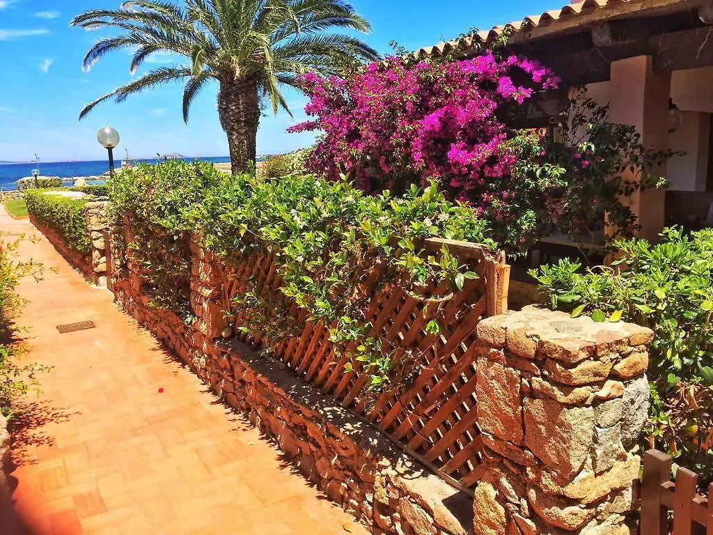 Cala Reale Apartments Marinella  Itália